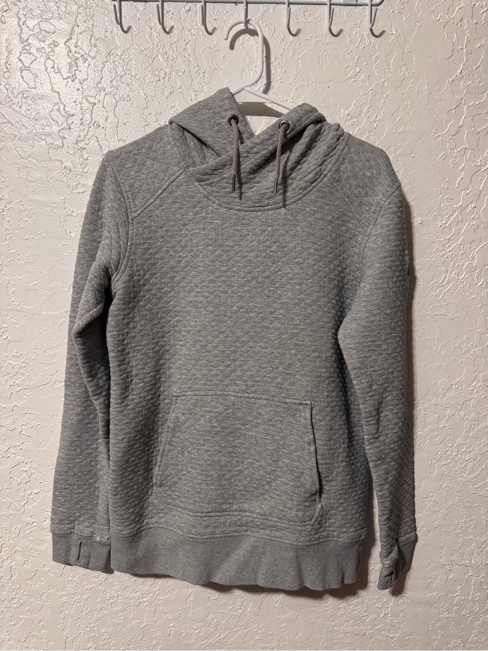 Roxy "Dipsy" Technical Pullover Hoodie 
Heather Grey